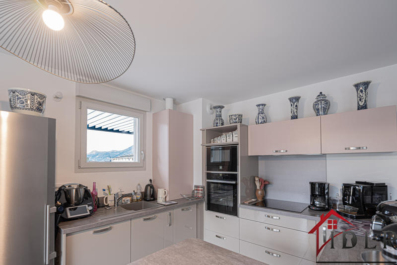 Appartement - 83 m² - 4 pièces