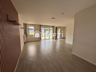 Maison - 94 m² - 5 pièces