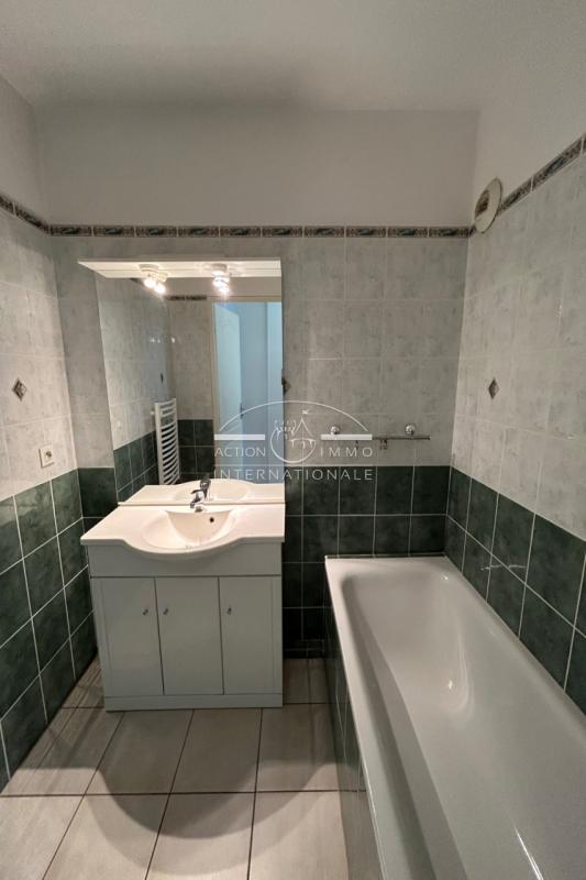 Appartement - 85 m² - 3 pièces