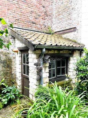 Demeure - 309 m² - 11 pièces