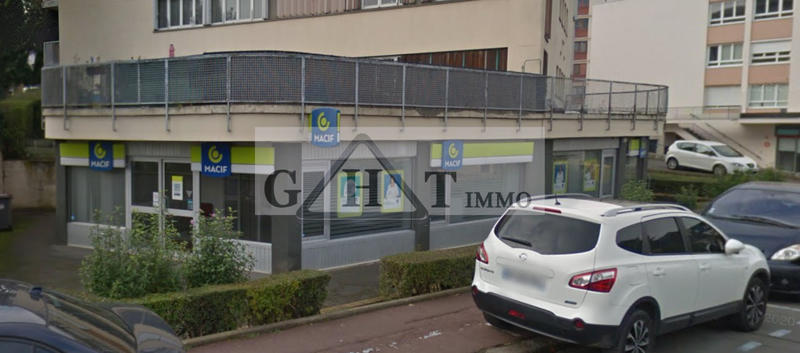 Local commercial - 371 m²