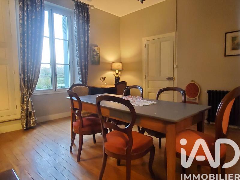 Maison - 220 m² - 6 pièces