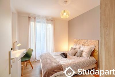 Chambre - 12 m² - 1 pièce