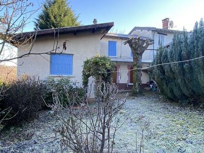 Maison traditionnelle - 88 m² - 4 pièces