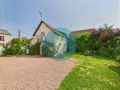 Maison - 198 m² - 11 pièces