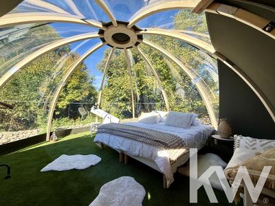 Maison - 205 m² - 10 pièces