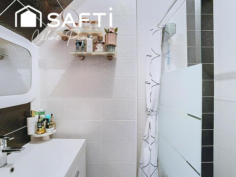 Maison - 162 m² - 8 pièces