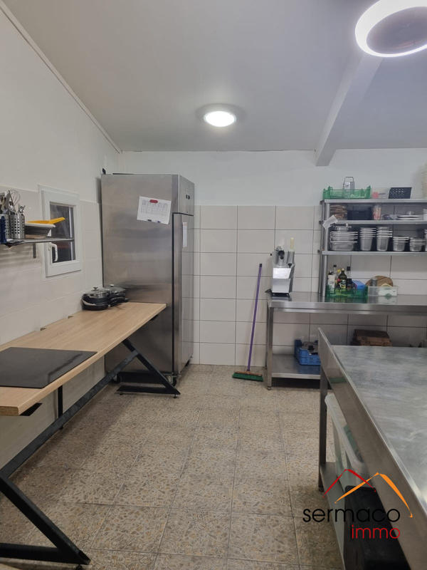 Fonds de commerce - Hôtellerie / Restauration - 165 m²