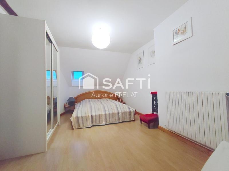 Maison - 180 m² - 5 pièces