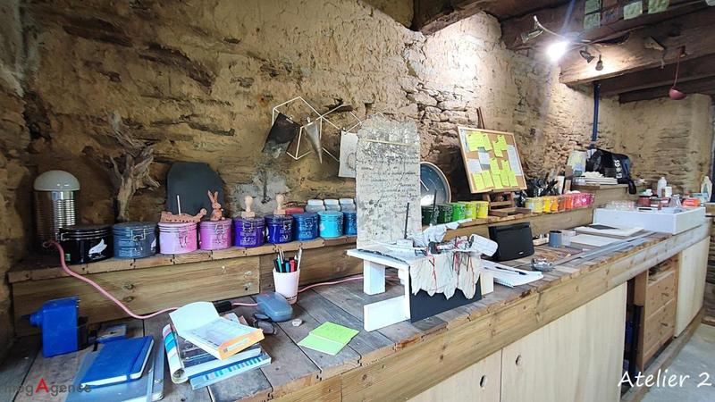 Maison - 340 m² - 17 pièces