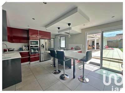 Maison - 192 m² - 7 pièces