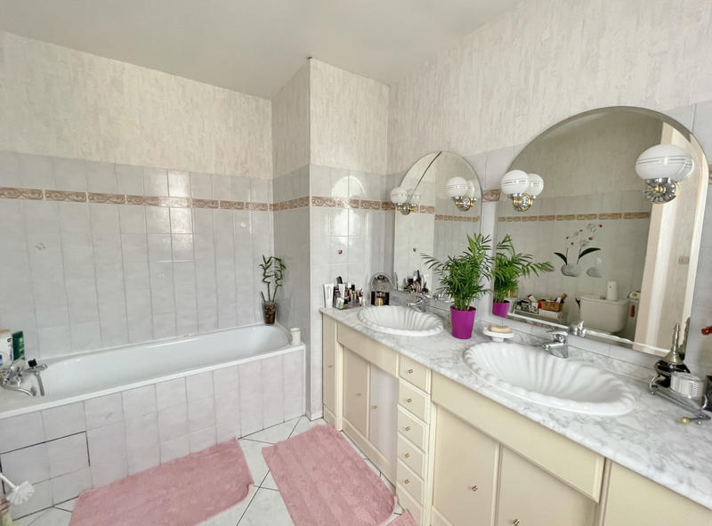 Villa - 175 m² - 7 pièces