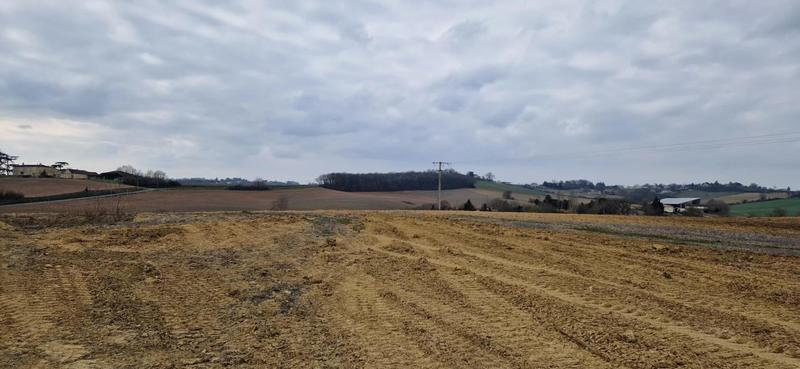 Terrain constructible - 1 408 m²