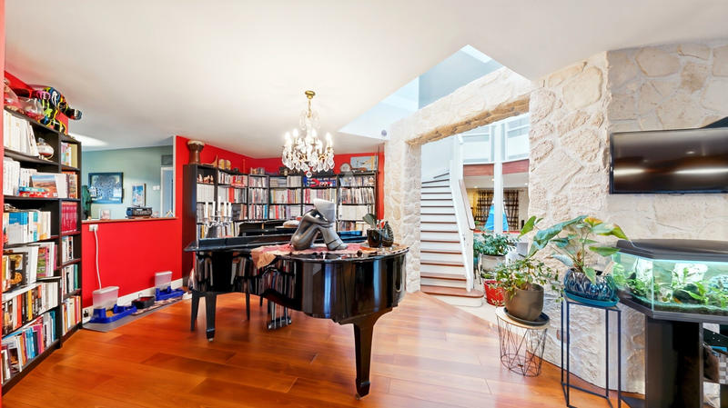 Maison - 293 m² - 12 pièces