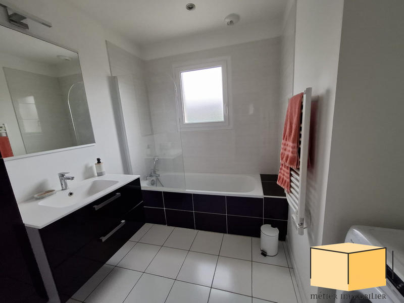 Maison - 81 m² - 4 pièces