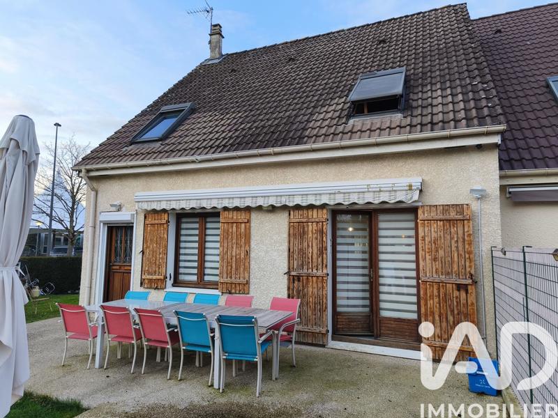 Maison - 90 m² - 5 pièces