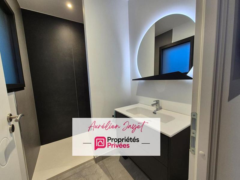 Maison - 121 m² - 5 pièces