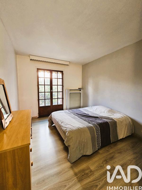 Maison - 141 m² - 9 pièces