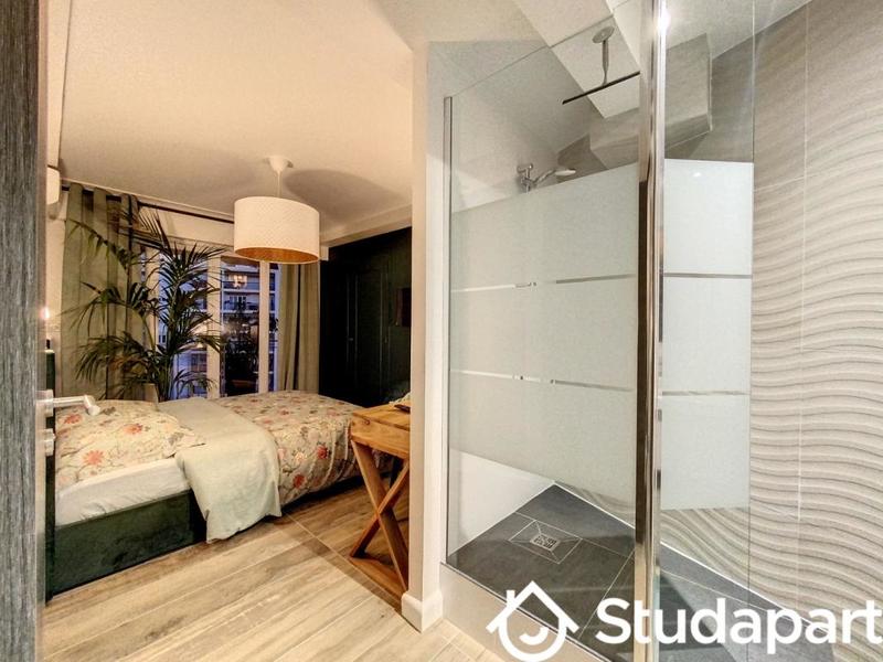 Chambre - 15 m² - 1 pièce