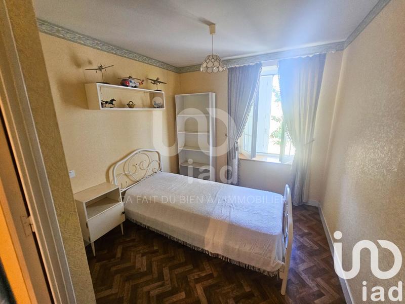 Maison - 196 m² - 9 pièces