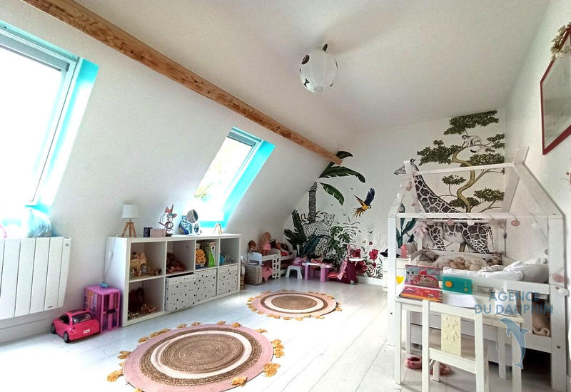 Maison - 195 m² - 8 pièces