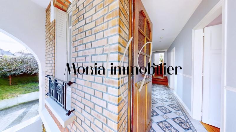 Pavillon - 170 m² - 7 pièces