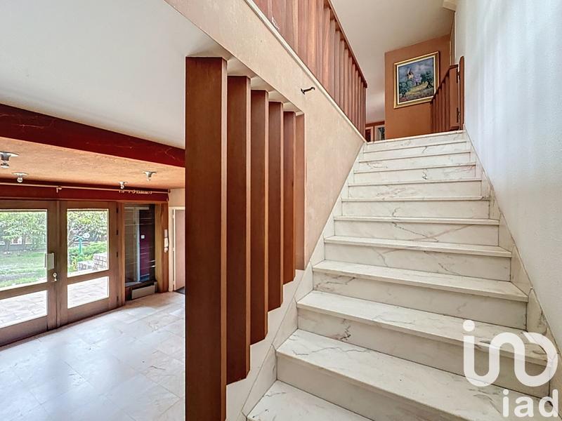 Maison - 272 m² - 11 pièces