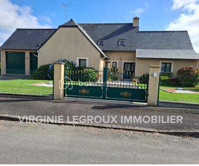 Maison - 200 m² - 8 pièces