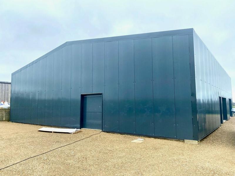 Local d'activité / Entrepôt - 390 m²