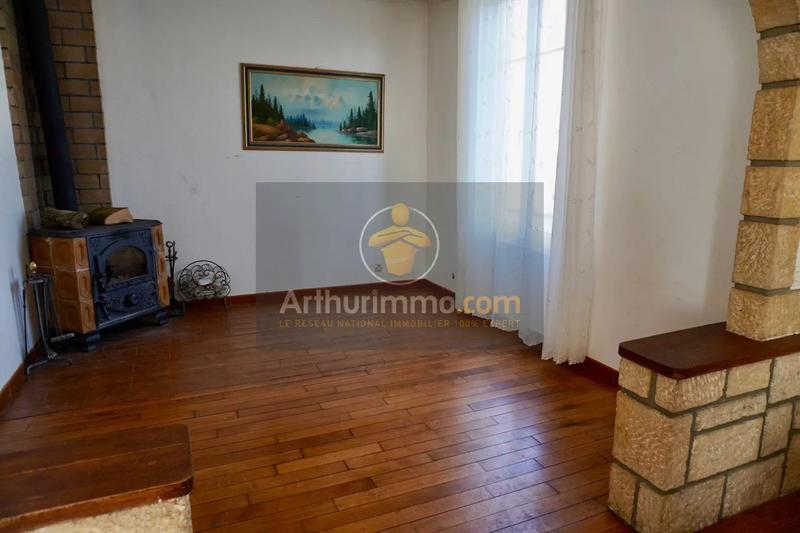 Maison - 225 m² - 12 pièces