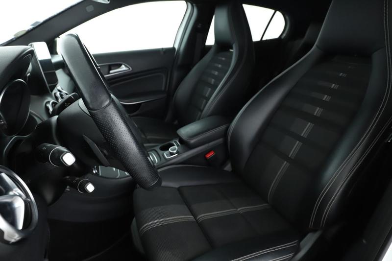 Mercedes Gla 200 d 7g-Dct 136 ch