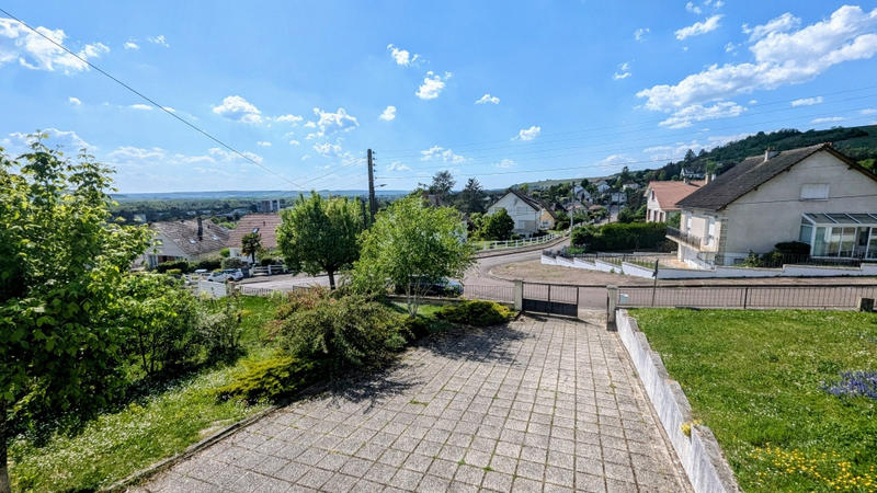 Maison - 169 m² - 7 pièces