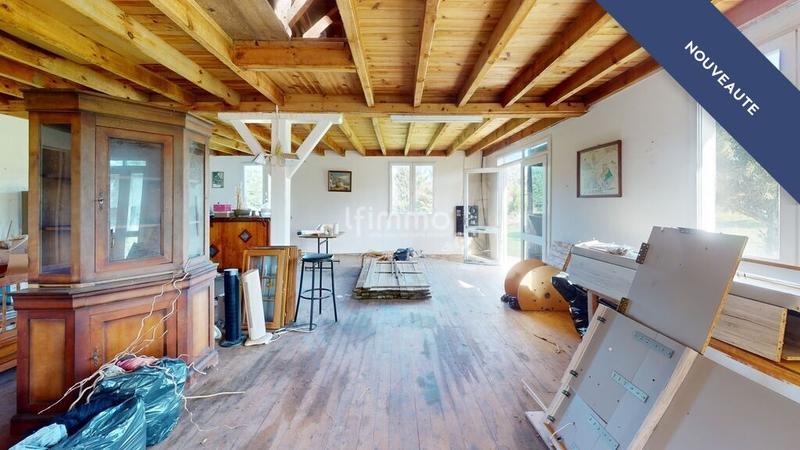 Maison - 382 m² - 9 pièces