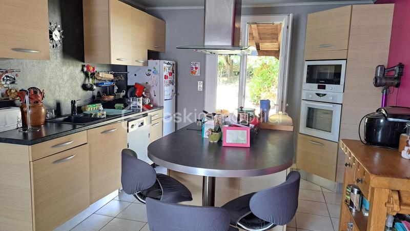 Maison - 85 m² - 4 pièces