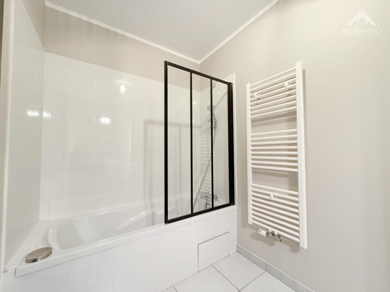 Appartement - 82 m² - 3 pièces