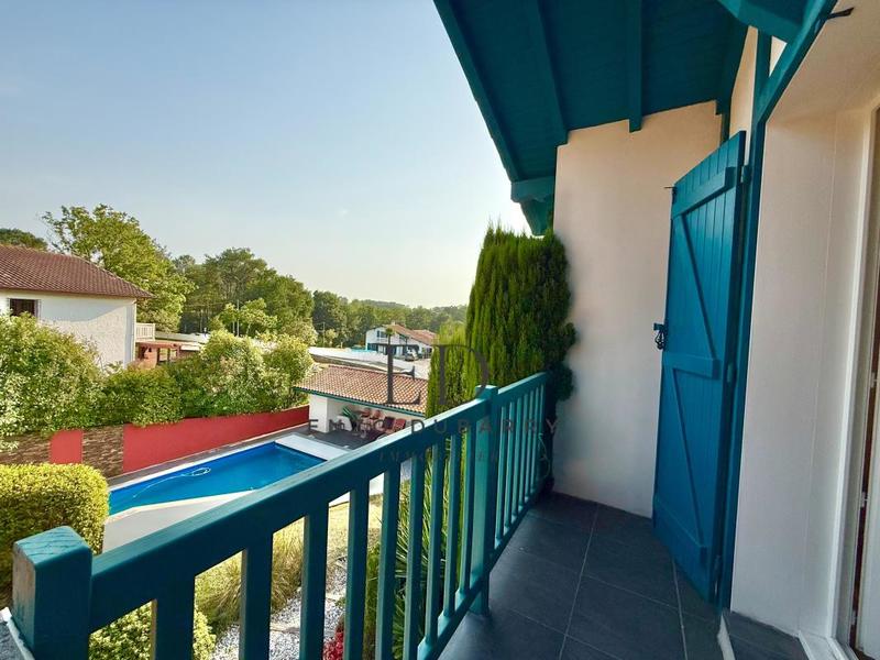 Maison - 170 m² - 6 pièces