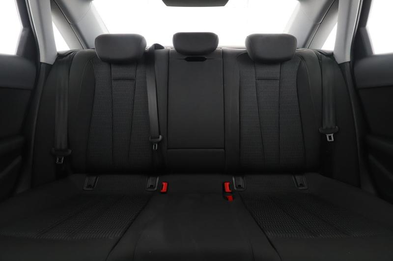 Audi A4 2.0 Tdi Design 122 ch