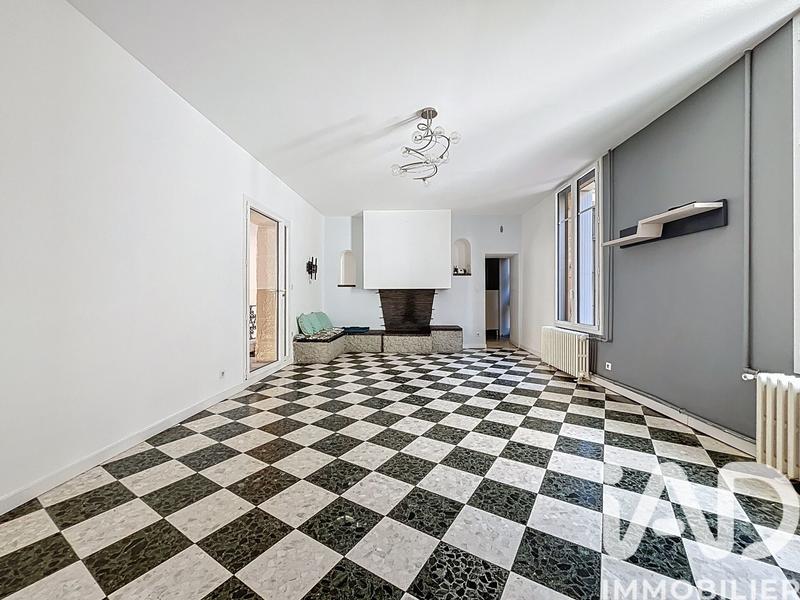 Maison - 213 m² - 7 pièces