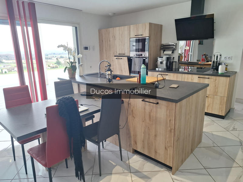 Maison - 183 m² - 6 pièces