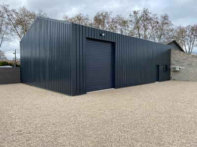 Entrepôt - 150 m²