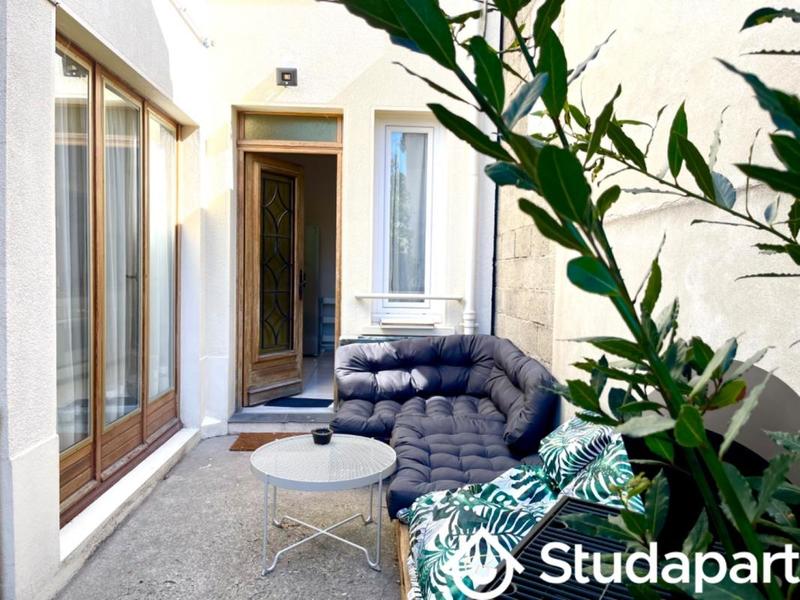 Chambre - 11 m² - 1 pièce