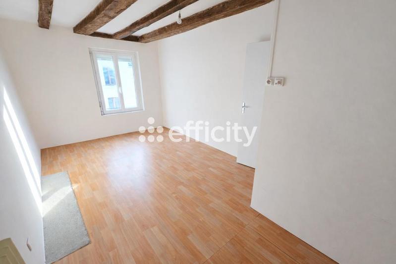 Maison - 110 m² - 7 pièces