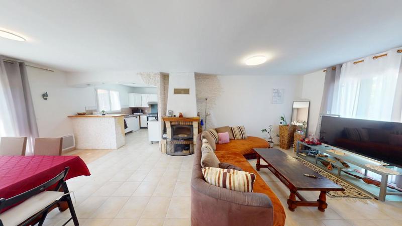 Maison - 95 m² - 4 pièces