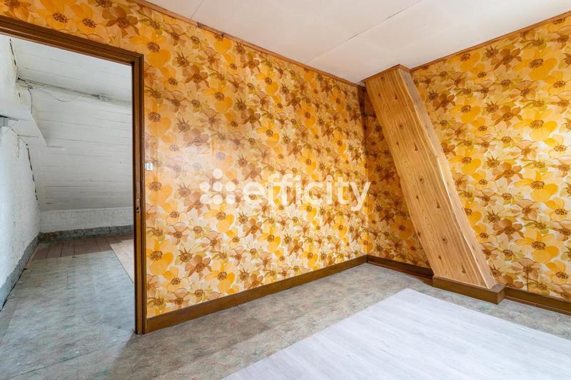 Maison - 95 m² - 5 pièces