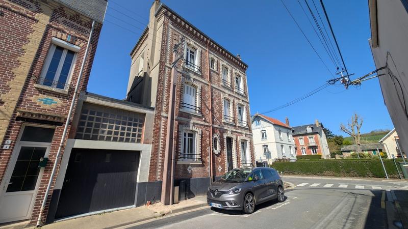 Maison de ville - 155 m² - 10 pièces