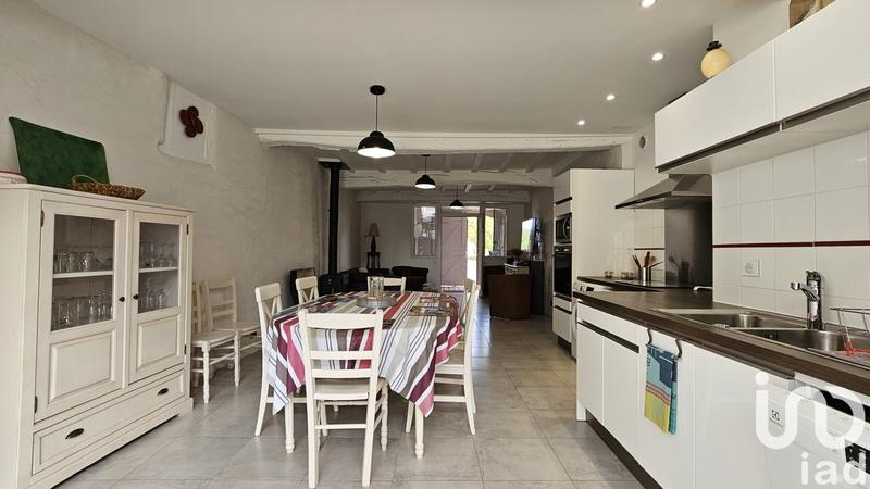 Maison de village - 385 m² - 14 pièces