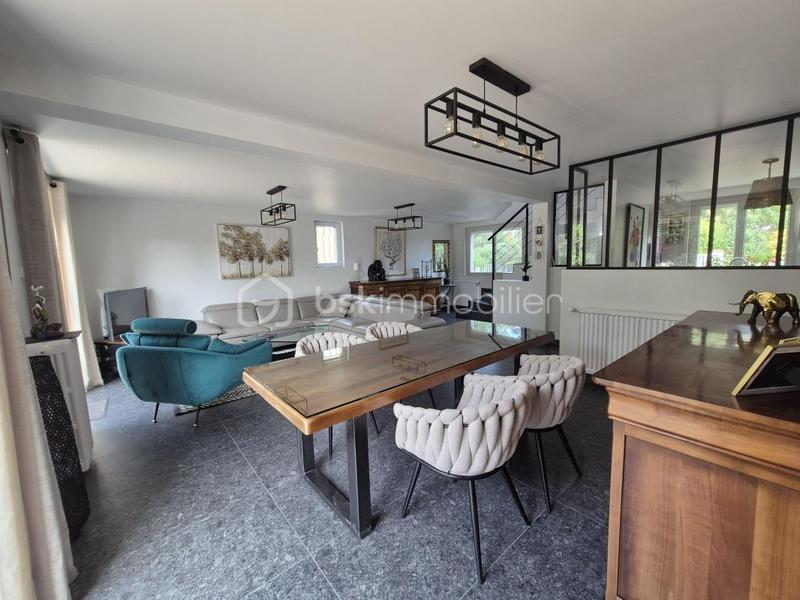 Maison - 160 m² - 6 pièces