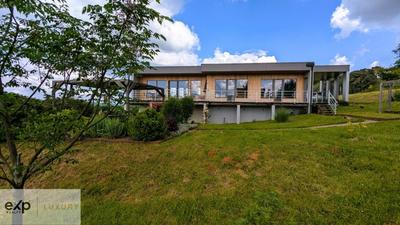 Propriété - 135 m² - 4 pièces