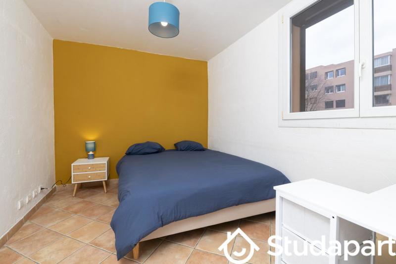 Chambre - 10 m² - 1 pièce