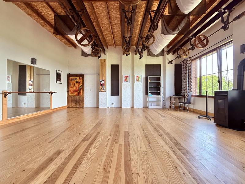 Maison - 218 m² - 6 pièces